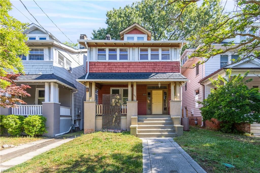 Photo of 626 Pennsylvania Avenue, Norfolk, VA 23508 (MLS # 10634144)