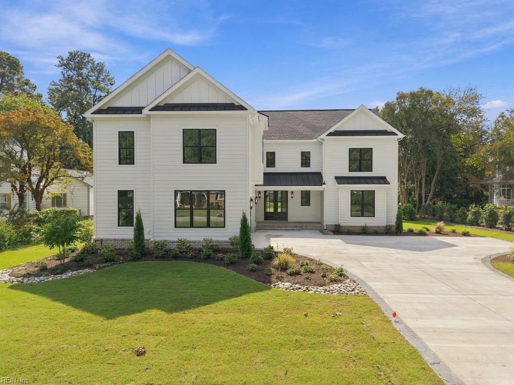 Photo of 1121 Windsor Road, Virginia Beach, VA 23451 (MLS # 10656306)