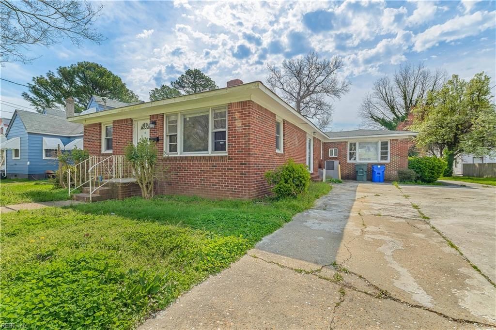 Photo of 1005 Marietta Avenue, Norfolk, VA 23513 (MLS # 10626484)