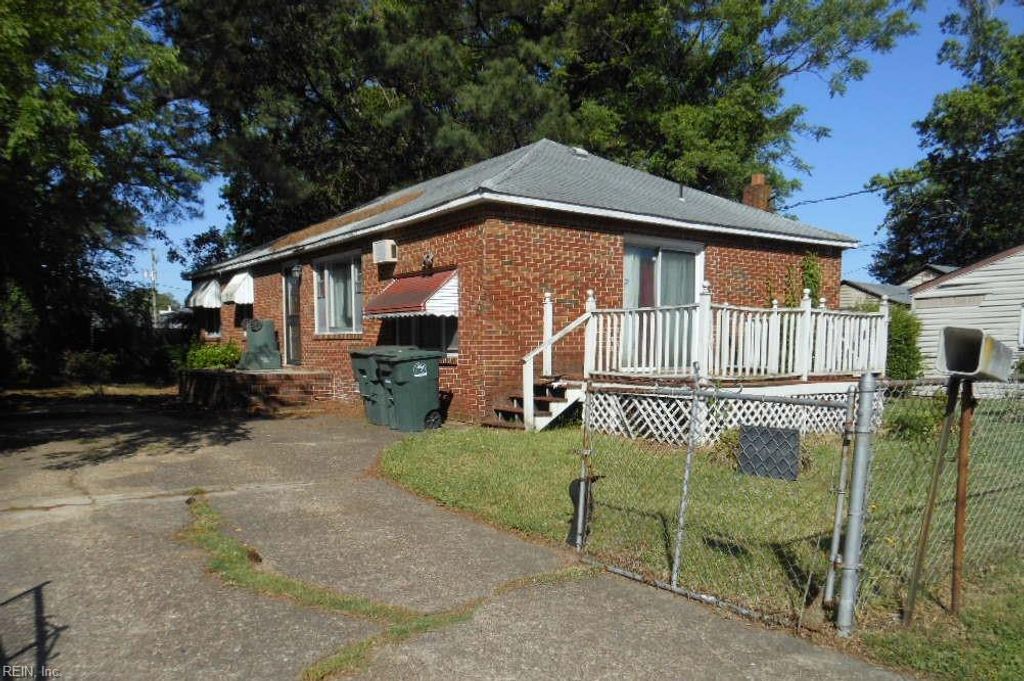 Photo of 2531 Arkansas Avenue, Norfolk, VA 23513 (MLS # 10635668)
