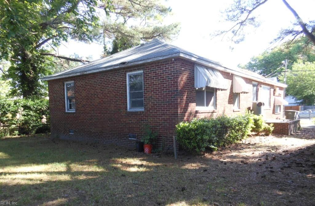 Photo of 2531 Arkansas Avenue, Norfolk, VA 23513 (MLS # 10635668)