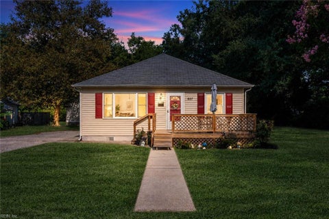 Photo of 607 Warwickshire Court, Newport News, VA 23607 (MLS # 10652073)