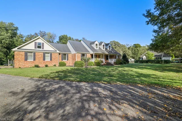 112 Katie's Court, photo 2 of 49