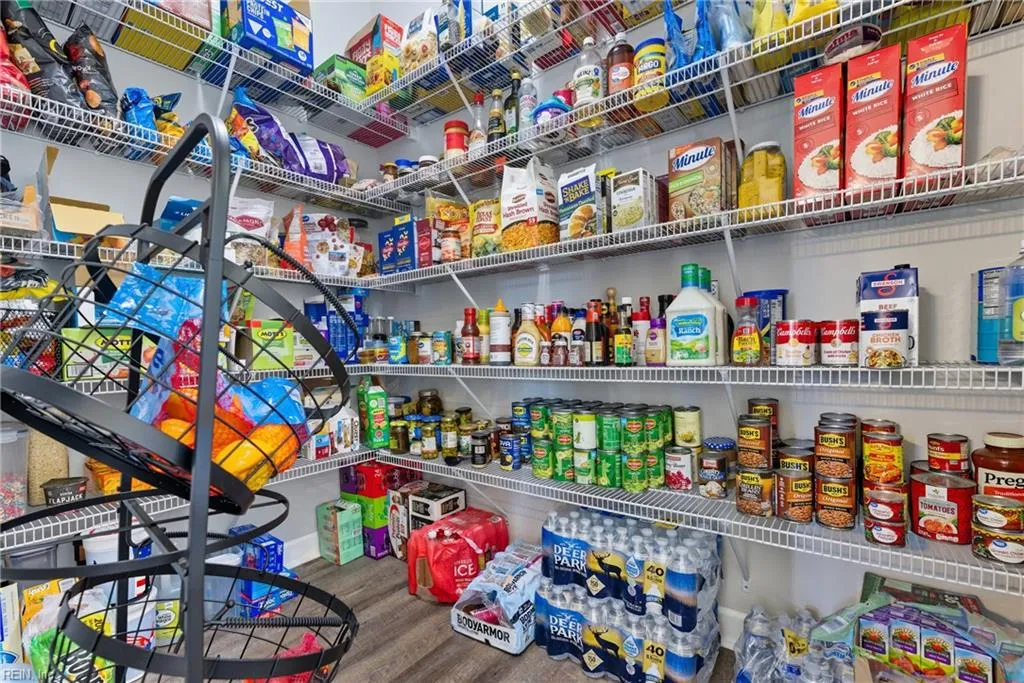 Chesapeake, Virginia 23323, United States, 4 Bedrooms Bedrooms, ,3 BathroomsBathrooms,Residential,Active,221470