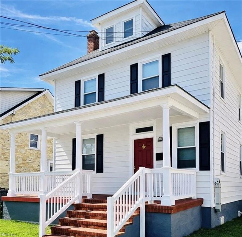 Photo of 1034 W 35th Street, Norfolk, VA 23508 (MLS # 10627126)