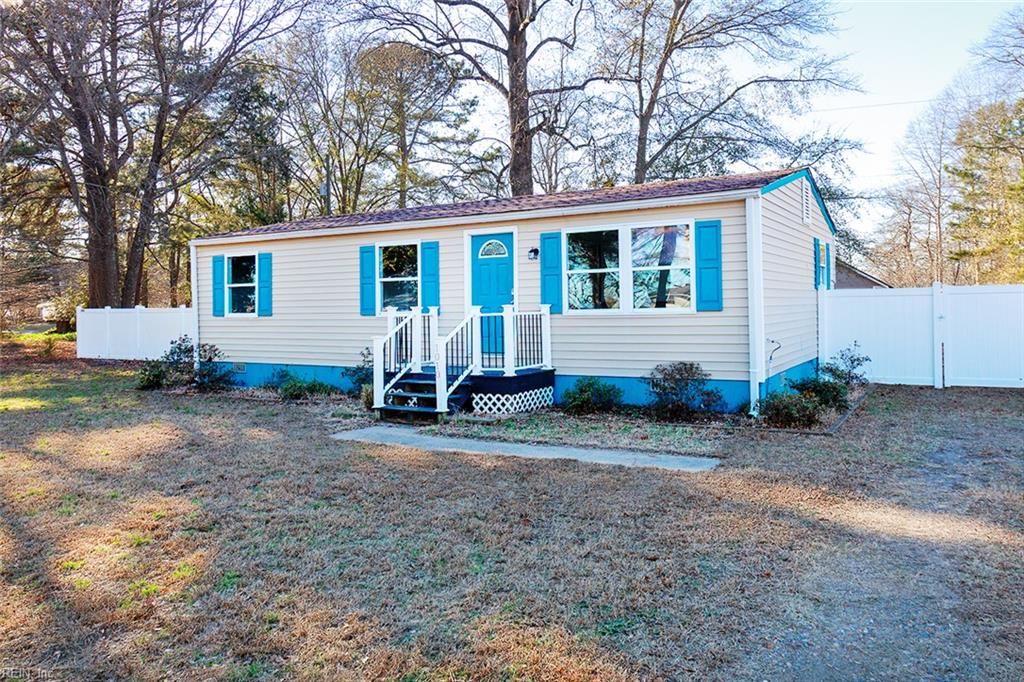Photo of 1010 Riverside Drive, Lanexa, VA 23089 (MLS # 10613787)
