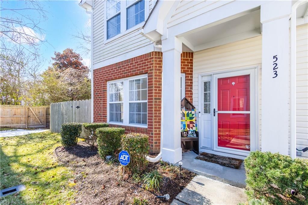 Photo of 523 Track Crossing, Chesapeake, VA 23320 (MLS # 10619072)