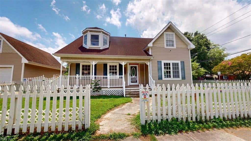 Photo of 6651 Hudson Avenue, Norfolk, VA 23502 (MLS # 10635039)