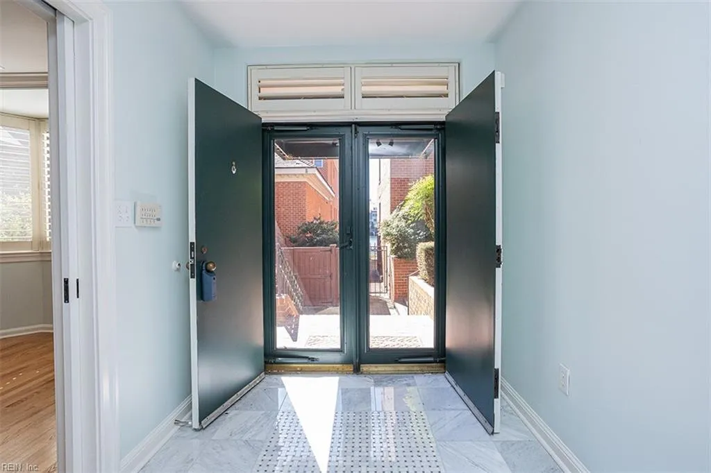 Norfolk, Virginia 23510, United States, 2 Bedrooms Bedrooms, ,3 BathroomsBathrooms,Residential,Active,224029