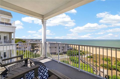 Photo of 3800 Dupont Circle #505, Virginia Beach, VA 23455 (MLS # 10630662)