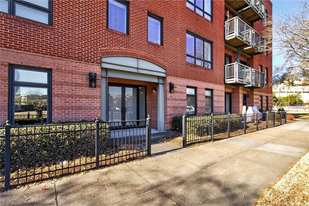 Photo of 433 Saint Pauls Boulevard #4D, Norfolk, VA 23510 (MLS # 10617156)
