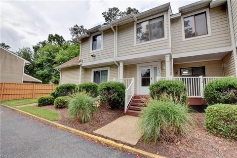 Photo of 2503 Cove Point Place, Virginia Beach, VA 23454 (MLS # 10645548)