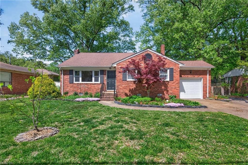 Photo of 4148 Edinburgh Drive, Virginia Beach, VA 23452 (MLS # 10628998)