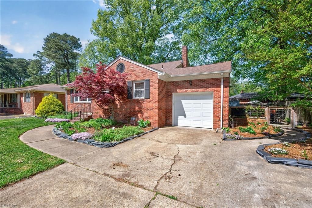 Photo of 4148 Edinburgh Drive, Virginia Beach, VA 23452 (MLS # 10628998)