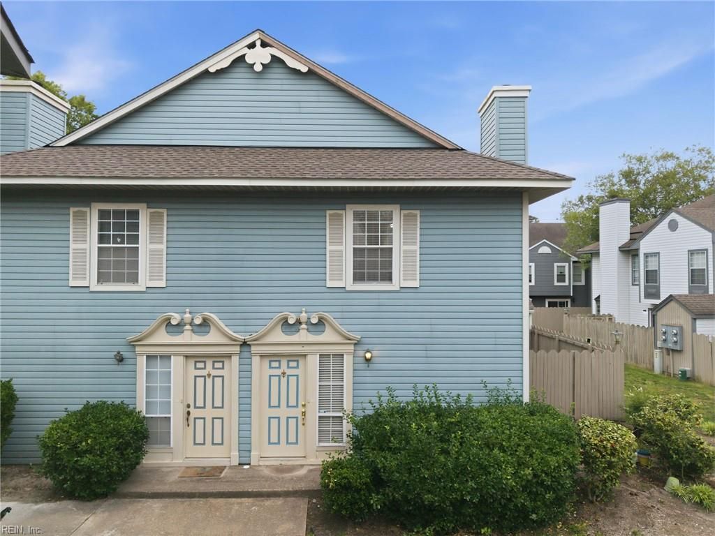 Photo of 343 Ferdinand Circle, Virginia Beach, VA 23462 (MLS # 10634450)