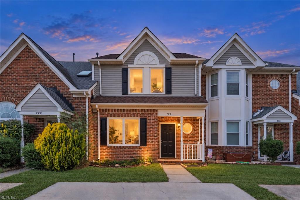 Photo of 720 Hunters Quay, Chesapeake, VA 23320 (MLS # 10659243)