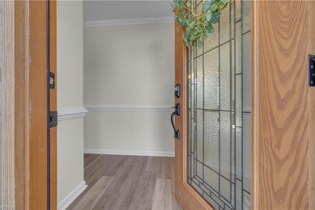 745 Casual CT