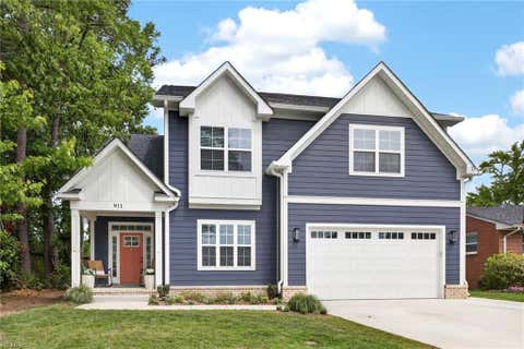 Photo of 911 Virginia Avenue, Virginia Beach, VA 23451 (MLS # 10632435)