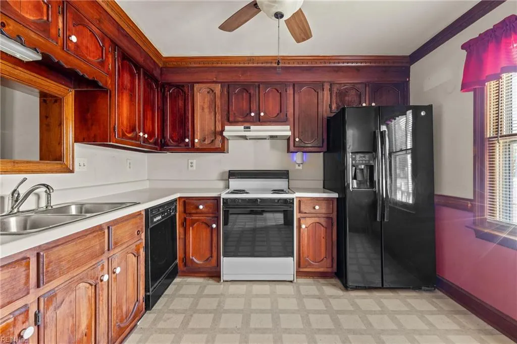 Chesapeake, Virginia 23320, United States, 3 Bedrooms Bedrooms, ,3 BathroomsBathrooms,Residential,Active,138300