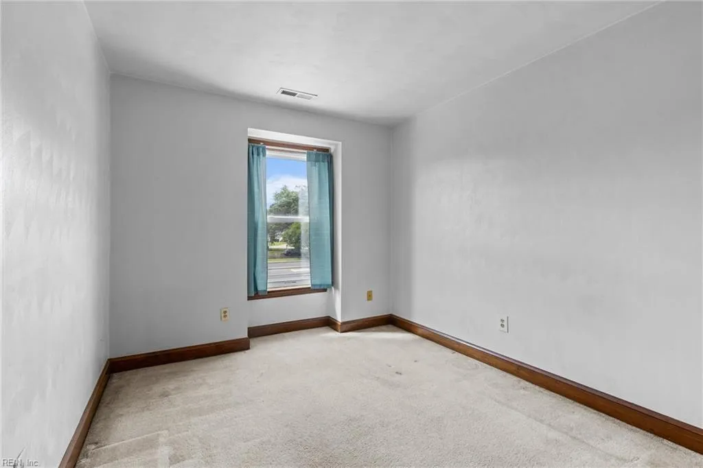 Chesapeake, Virginia 23320, United States, 3 Bedrooms Bedrooms, ,3 BathroomsBathrooms,Residential,Active,138300