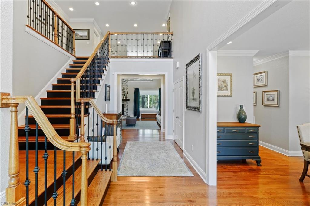 1301 Knights Bridge LN