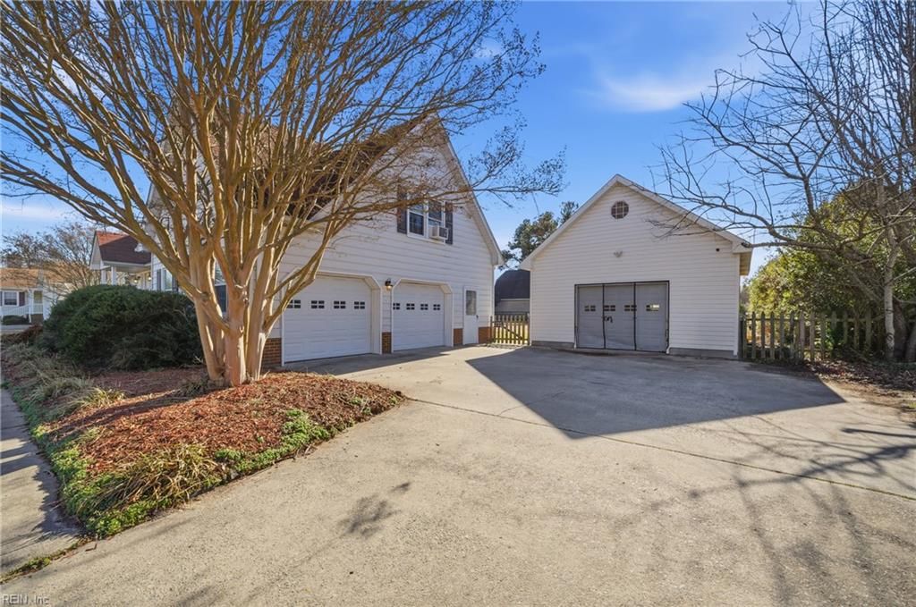 Photo of 955 Kings Fork Road, Suffolk, VA 23434 (MLS # 10627891)