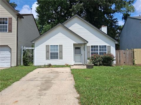 368 Pear Ridge CIR Newport News VA 23602
