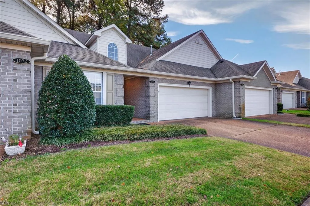 Portsmouth, Virginia 23703, United States, 2 Bedrooms Bedrooms, ,2 BathroomsBathrooms,Residential,Active,240703