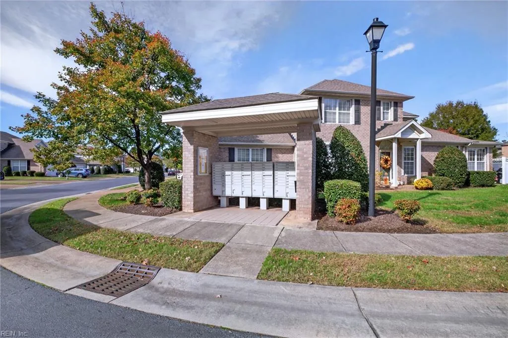 Portsmouth, Virginia 23703, United States, 2 Bedrooms Bedrooms, ,2 BathroomsBathrooms,Residential,Active,240703