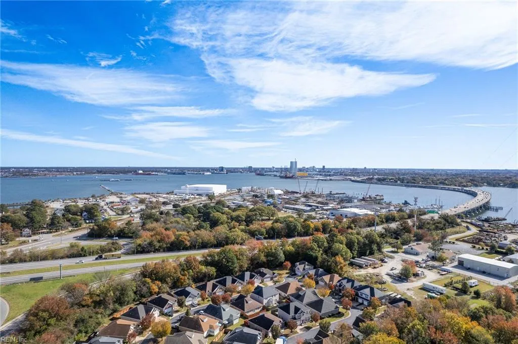 Portsmouth, Virginia 23703, United States, 2 Bedrooms Bedrooms, ,2 BathroomsBathrooms,Residential,Active,240703