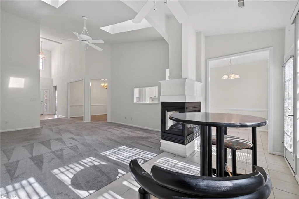 Portsmouth, Virginia 23703, United States, 2 Bedrooms Bedrooms, ,2 BathroomsBathrooms,Residential,Active,240703