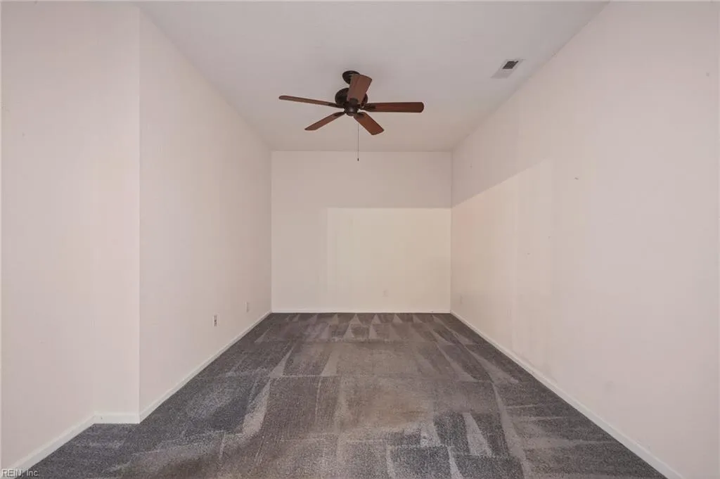 Portsmouth, Virginia 23703, United States, 2 Bedrooms Bedrooms, ,2 BathroomsBathrooms,Residential,Active,240703