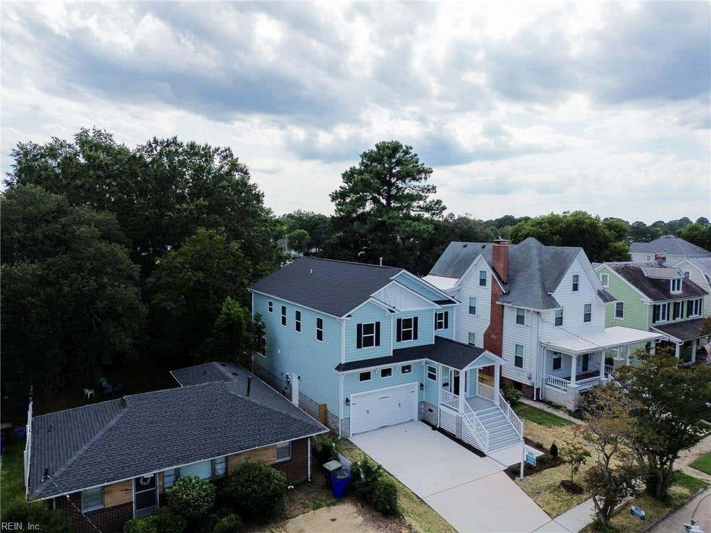 Photo of 1217 Manchester Ave AVE, Norfolk, VA 23508 (MLS # 10650916)