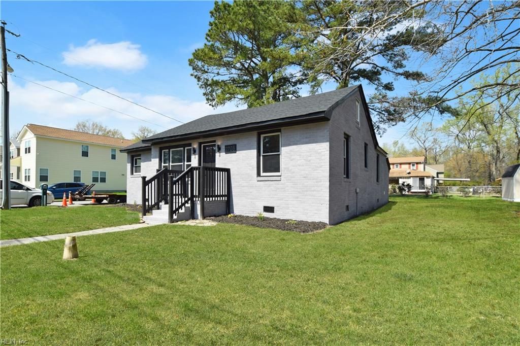 Photo of 2708 E Washington Street, Suffolk, VA 23434 (MLS # 10627042)