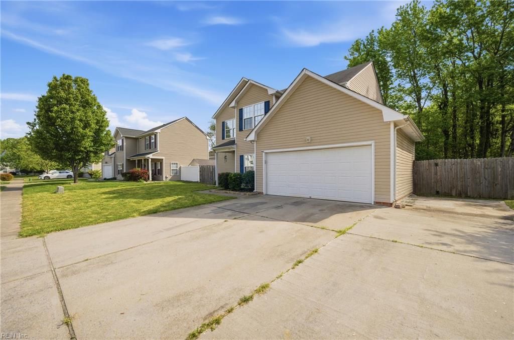 Photo of 3340 Country Circle, Chesapeake, VA 23324 (MLS # 10629848)