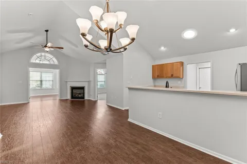MLS: 10572430