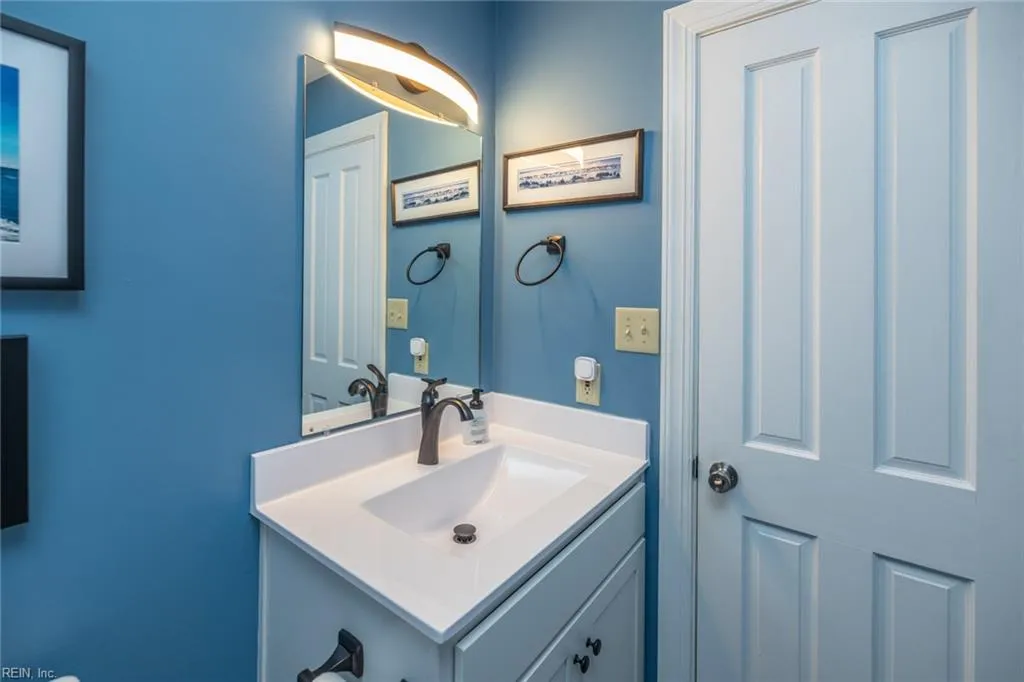 Portsmouth, Virginia 23704, United States, 3 Bedrooms Bedrooms, ,3 BathroomsBathrooms,Residential,Active,209002