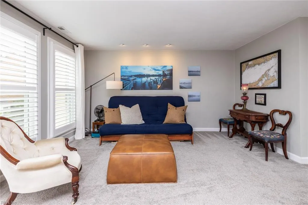 Portsmouth, Virginia 23704, United States, 3 Bedrooms Bedrooms, ,3 BathroomsBathrooms,Residential,Active,209002