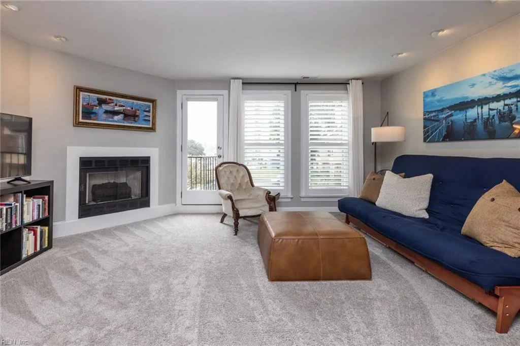 Portsmouth, Virginia 23704, United States, 3 Bedrooms Bedrooms, ,3 BathroomsBathrooms,Residential,Active,209002