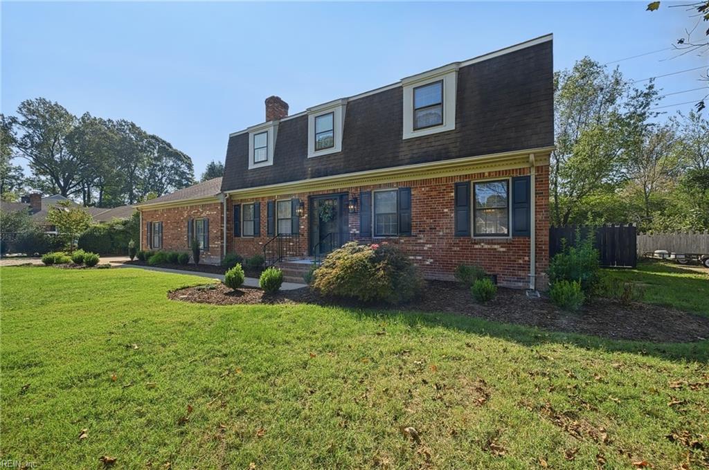 Photo of 1783 Duke of Norfolk Quay, Virginia Beach, VA 23454 (MLS # 10658806)