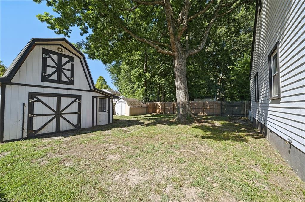 Photo of 737 Leonard Lane, Newport News, VA 23601 (MLS # 10654126)