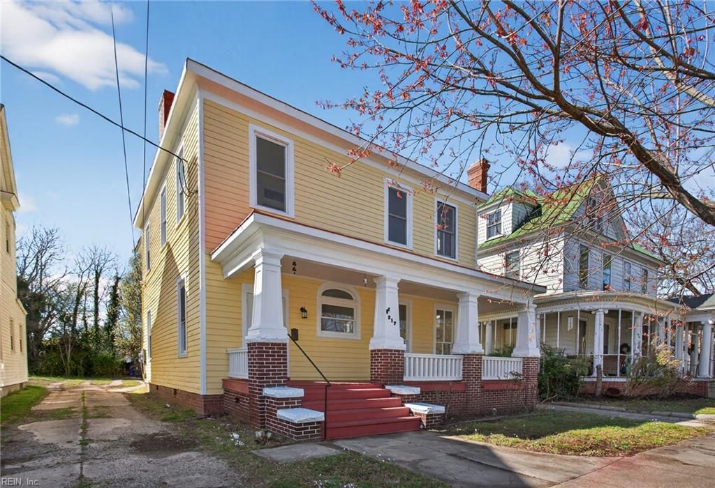 Photo of 217 N Saratoga Street, Suffolk, VA 23434 (MLS # 10626150)