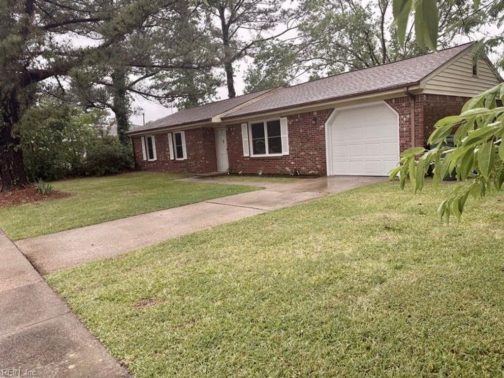Photo of 1209 Whaley Avenue, Norfolk, VA 23502 (MLS # 10633928)
