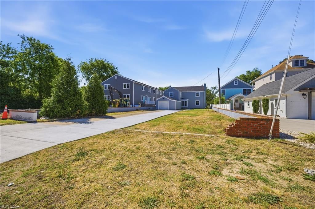 Photo of 1129 Little Bay Avenue, Norfolk, VA 23503 (MLS # 10632061)
