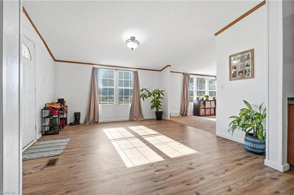 Zuni, Virginia 23898, United States, 4 Bedrooms Bedrooms, ,2 BathroomsBathrooms,Residential,Active,248603