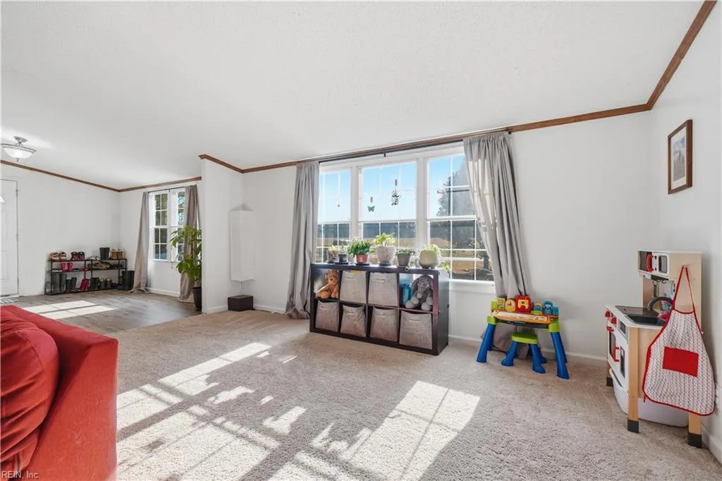 Zuni, Virginia 23898, United States, 4 Bedrooms Bedrooms, ,2 BathroomsBathrooms,Residential,Active,248603