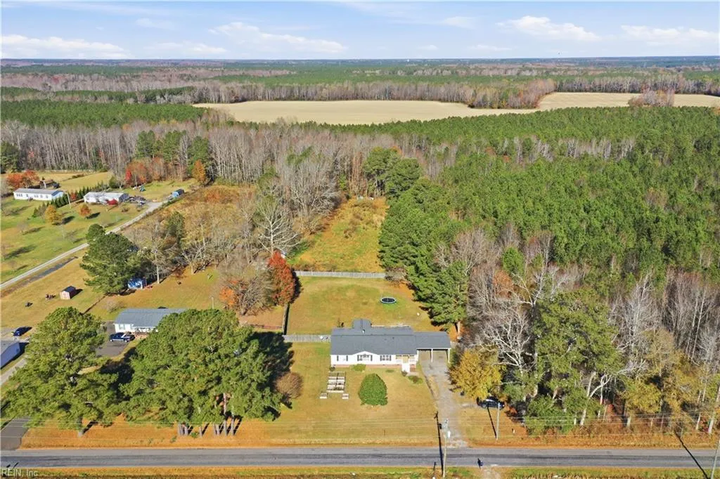 Zuni, Virginia 23898, United States, 4 Bedrooms Bedrooms, ,2 BathroomsBathrooms,Residential,Active,248603