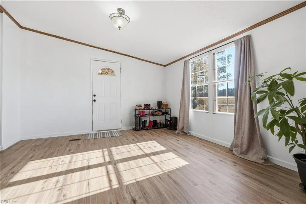 Zuni, Virginia 23898, United States, 4 Bedrooms Bedrooms, ,2 BathroomsBathrooms,Residential,Active,248603