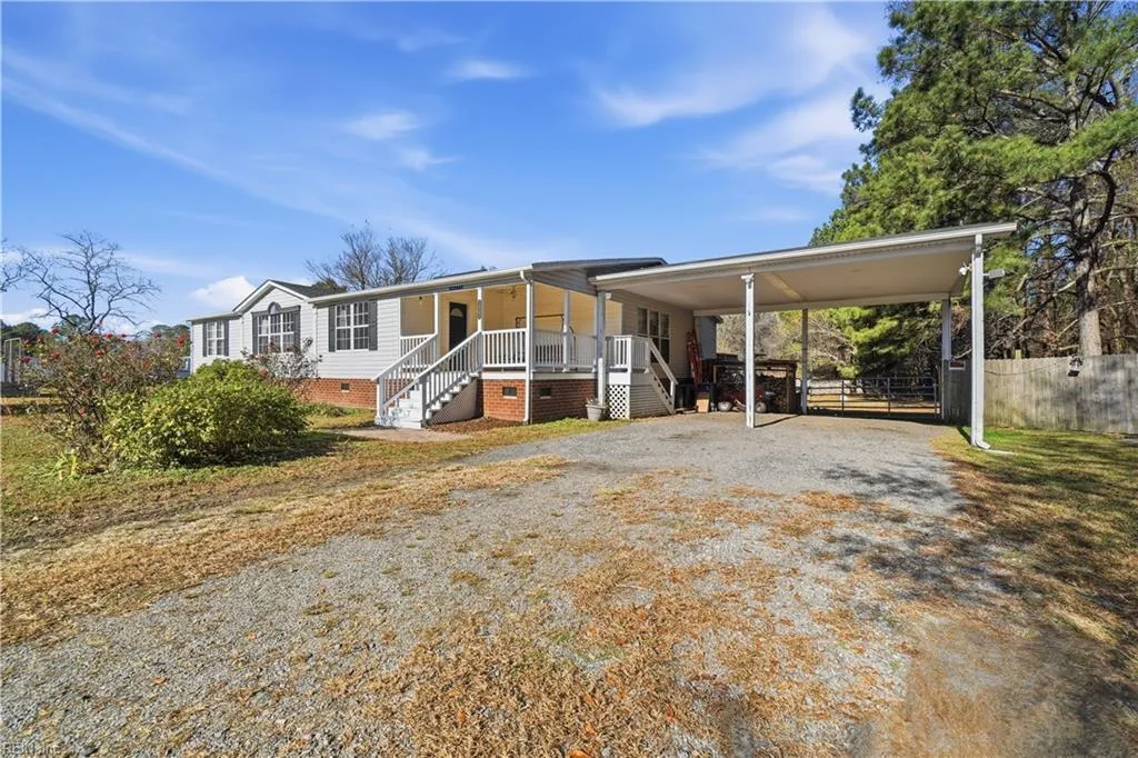 Zuni, Virginia 23898, United States, 4 Bedrooms Bedrooms, ,2 BathroomsBathrooms,Residential,Active,248603