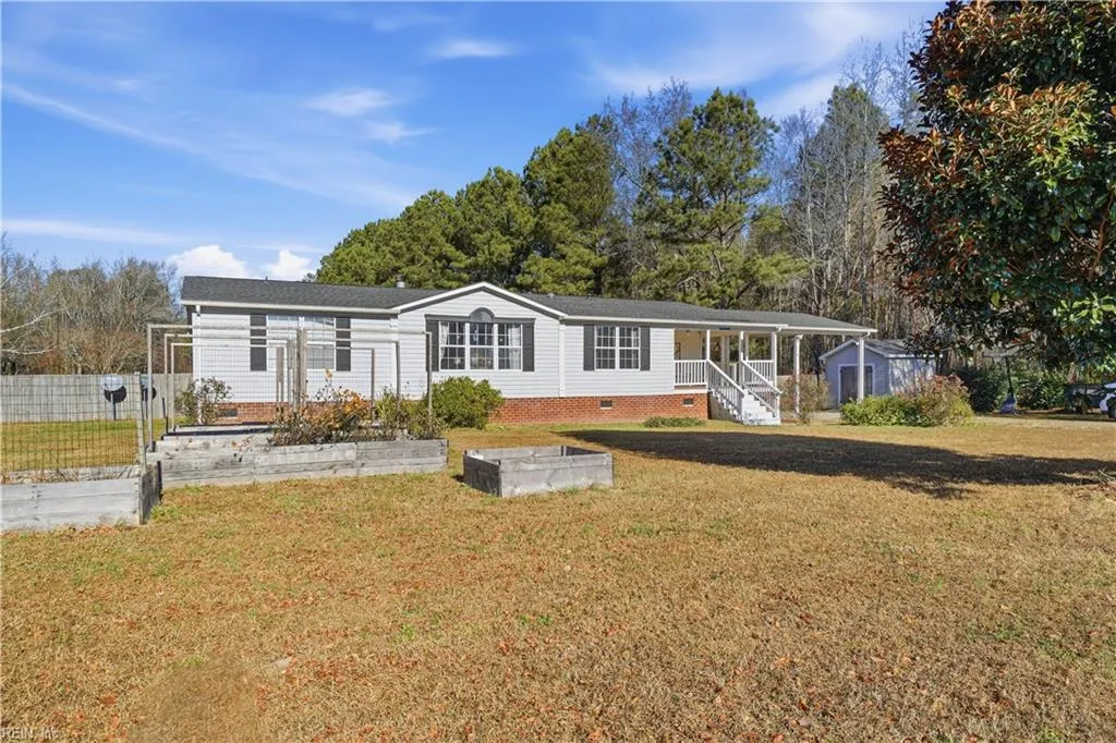 Zuni, Virginia 23898, United States, 4 Bedrooms Bedrooms, ,2 BathroomsBathrooms,Residential,Active,248603